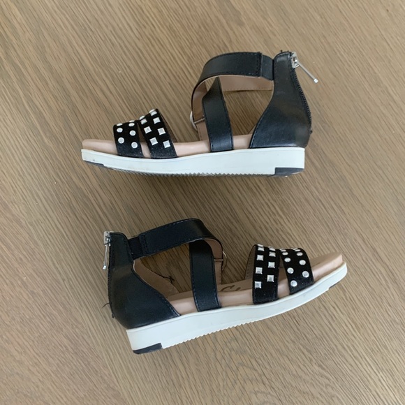 Sam Edelman Girls Audria Cassie Studded Sandals 12 - Picture 7 of 14